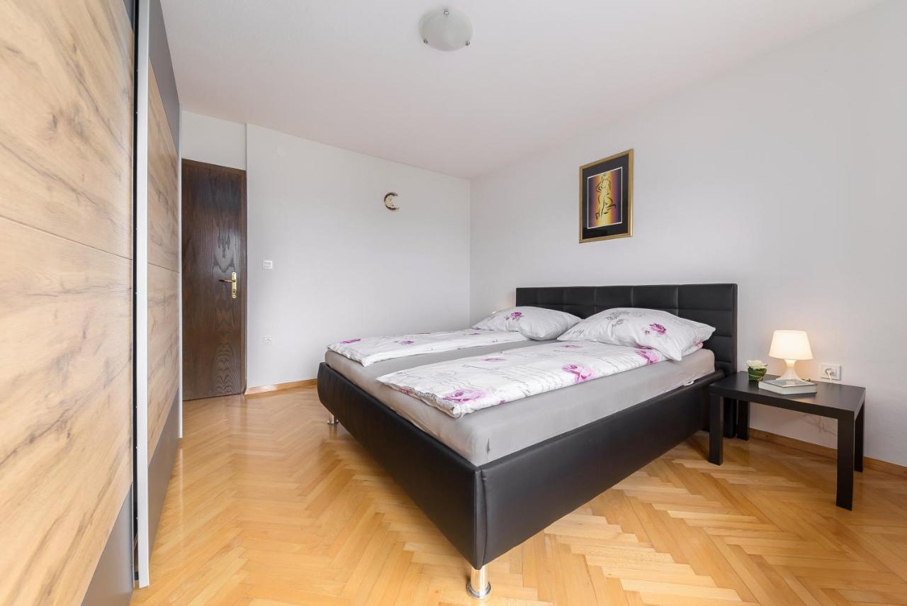 Apartment Valy - Free Bikes, Relaxing Terrace & Near Bled Exterior foto